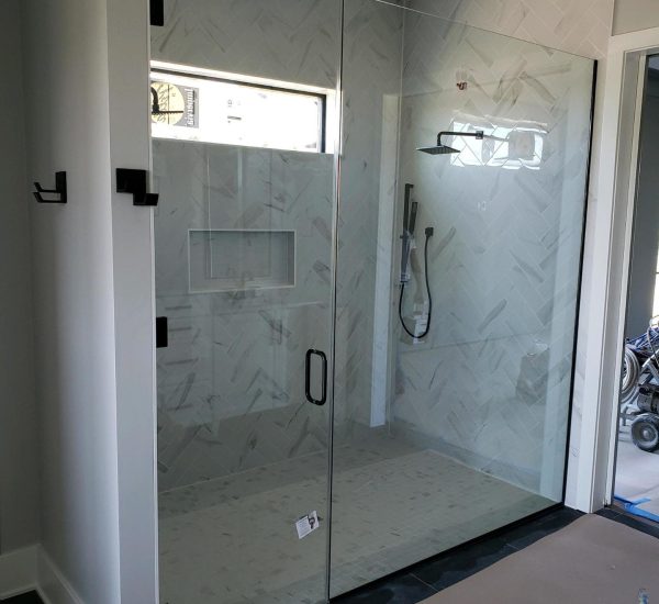 Shower - Frameless Door-Large Panel