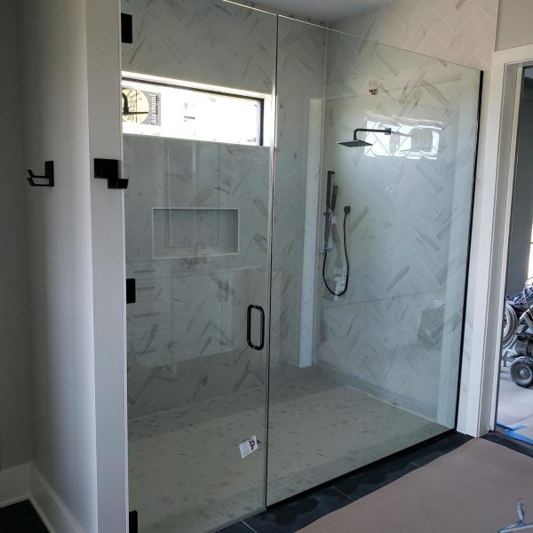 Shower - Frameless Door-Large Panel